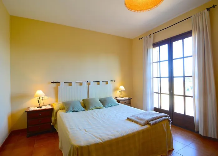 Vila Andorra 1 *